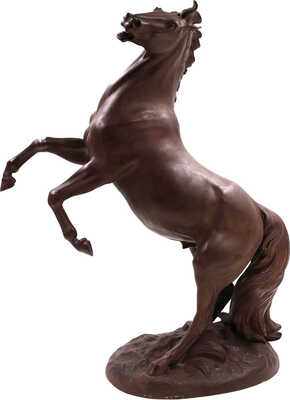 Скульптура ”Гарцующий конь”